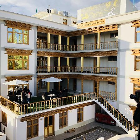 Raybo Hostel Λεχ Εξωτερικό φωτογραφία