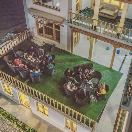 Raybo Hostel Λεχ Εξωτερικό φωτογραφία