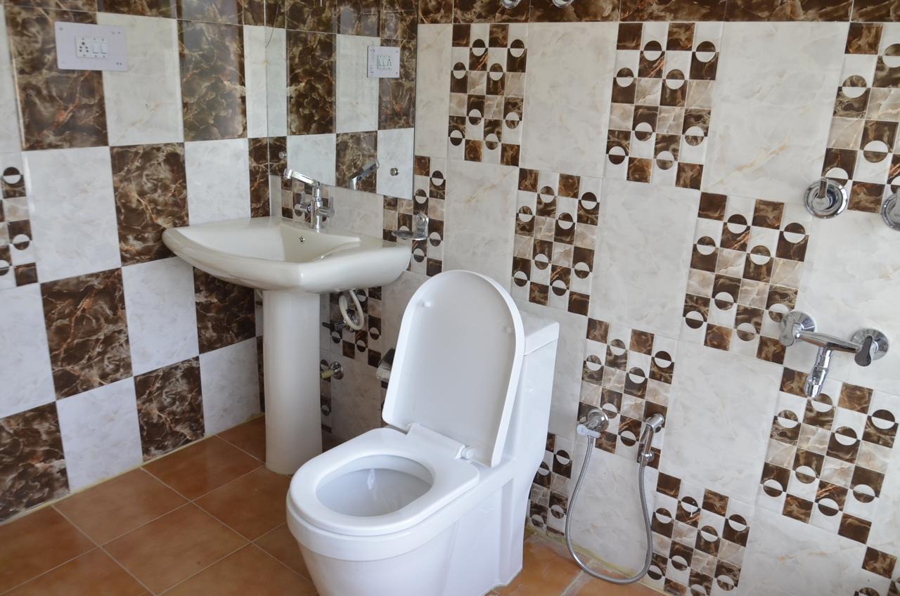 Raybo Hostel Λεχ Εξωτερικό φωτογραφία